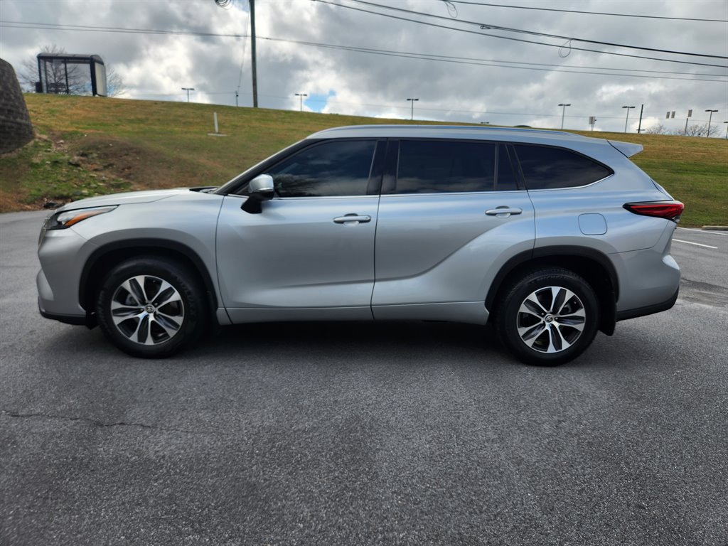 2020 Toyota Highlander XLE
