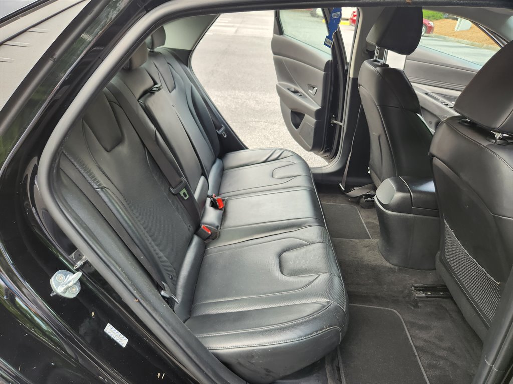 2023 Hyundai Elantra Limited - Photo 22