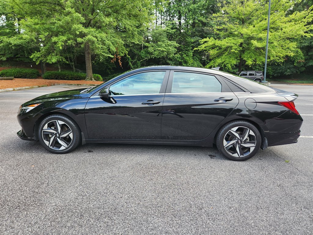 2023 Hyundai Elantra Limited - Photo 8