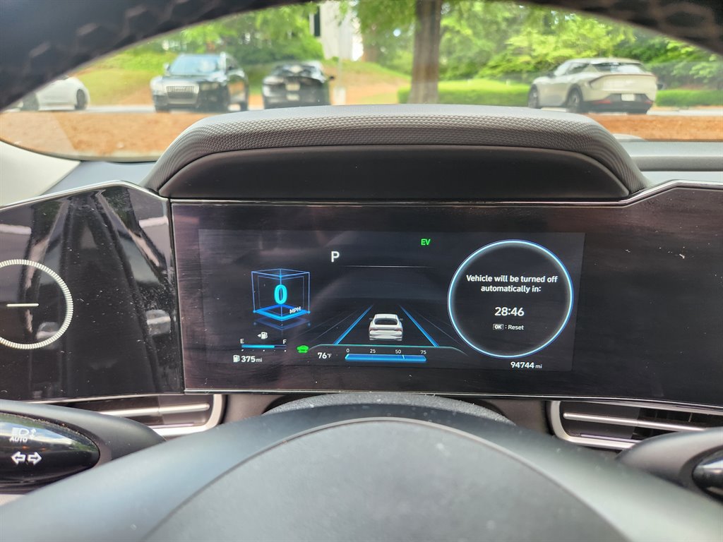 2023 Hyundai Elantra Limited - Photo 41