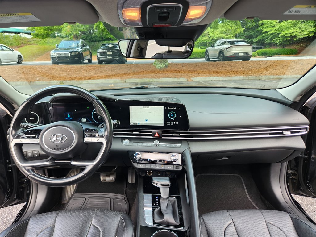 2023 Hyundai Elantra Limited - Photo 14