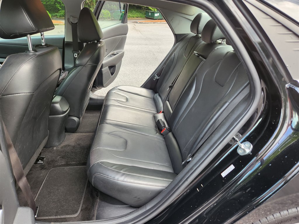 2023 Hyundai Elantra Limited - Photo 29