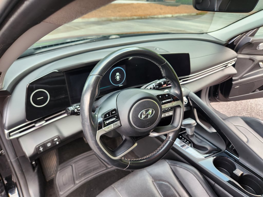 2023 Hyundai Elantra Limited - Photo 33
