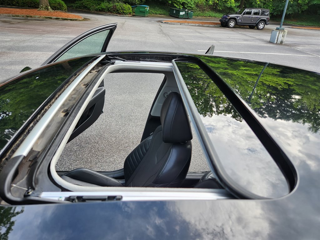 2023 Hyundai Elantra Limited - Photo 38