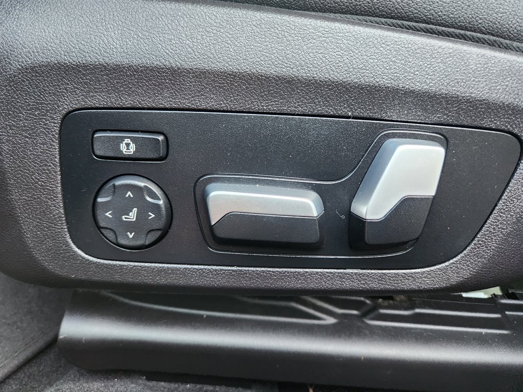 2020 BMW 3 Series 330i - Photo 15