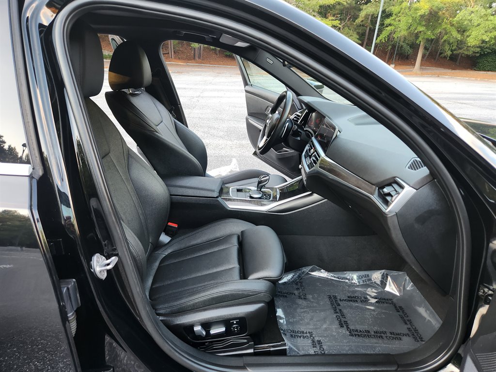 2020 BMW 3 Series 330i - Photo 11
